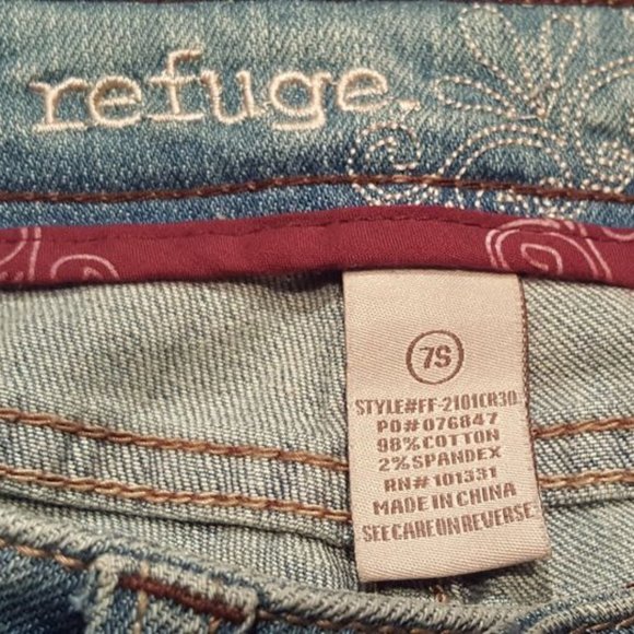 Refuge ♡ Sweet Cute 'n Sexy Denim Faded-Distressed-Embroidered Blue Jeans 7S - Picture 5 of 17